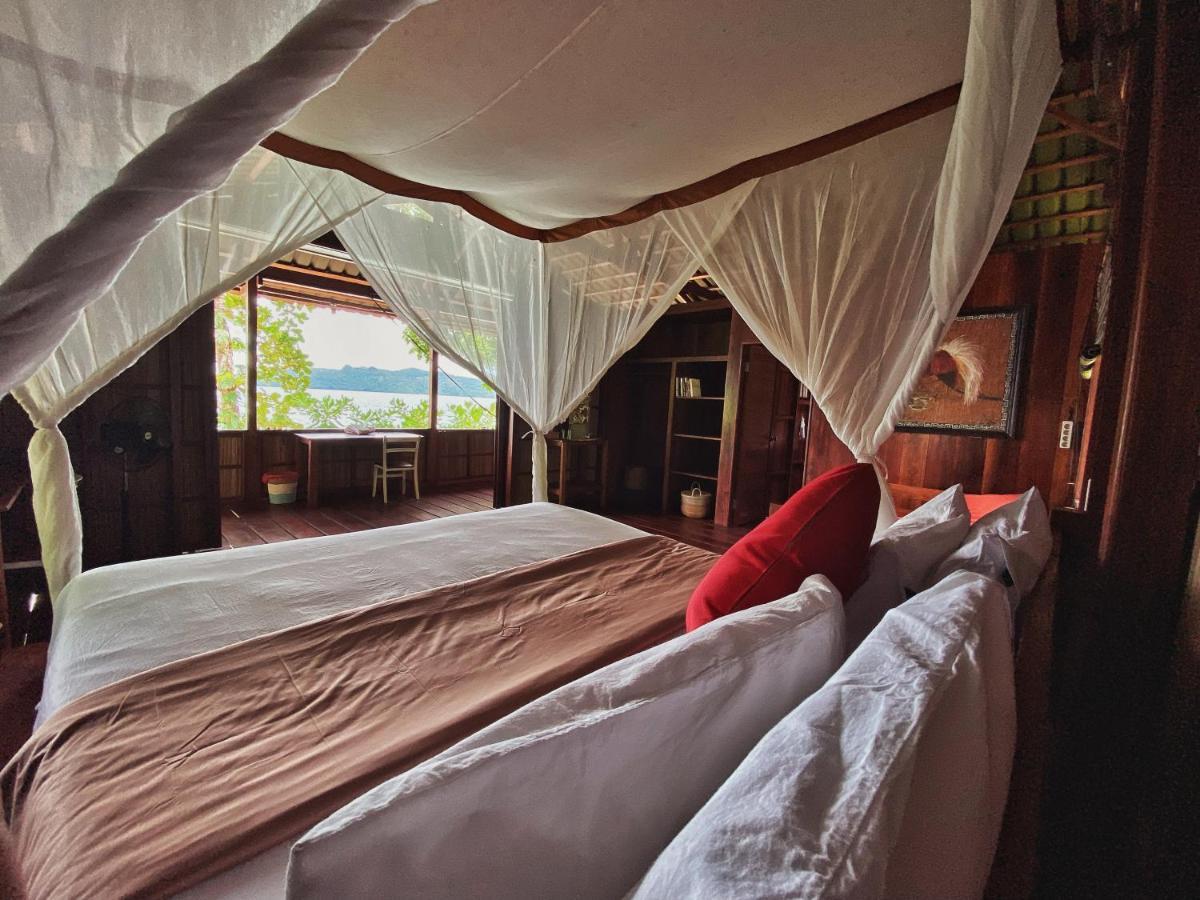 Raja Ampat Eco Lodge Tapokreng Bagian luar foto