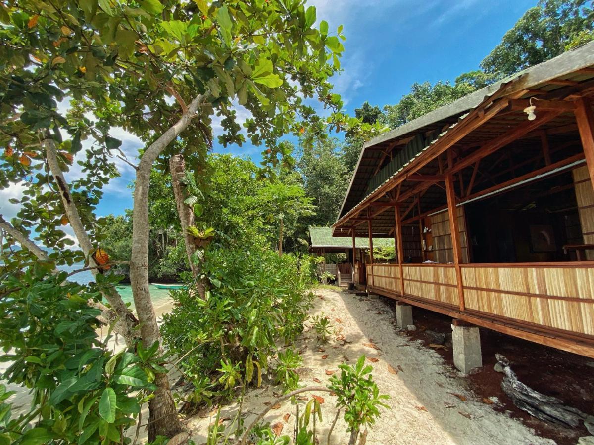 Raja Ampat Eco Lodge Tapokreng Bagian luar foto